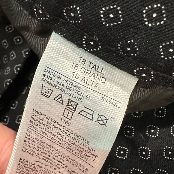 Old Navy Pixie Pants 18 Tall - Picture 3 of 3